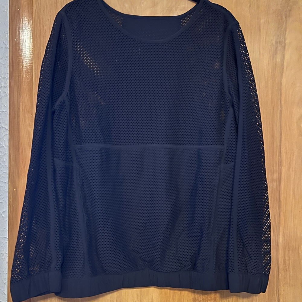 Lululemon mesh top